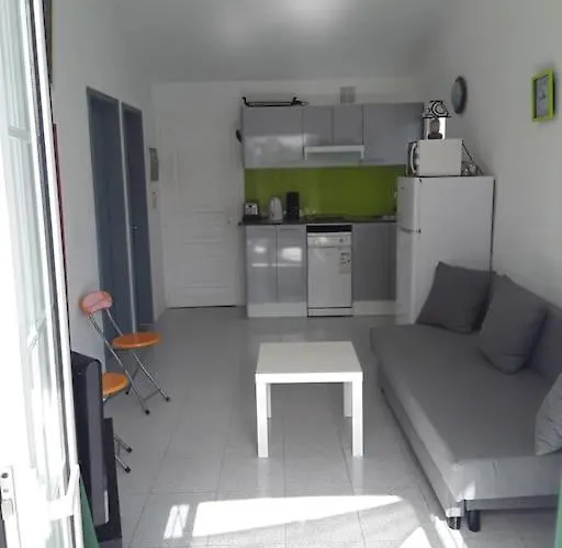 Vakantiehuis Tres Beau Bungalow,jardin Tropical, Renovation Ete 2020 *