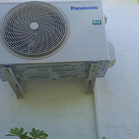 Tres Beau Bungalow,jardin Tropical, Renovation Ete 2020