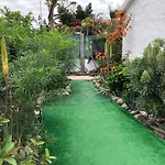 Tres Beau Bungalow,jardin Tropical, Renovation Ete 2020 Σπίτι διακοπών *