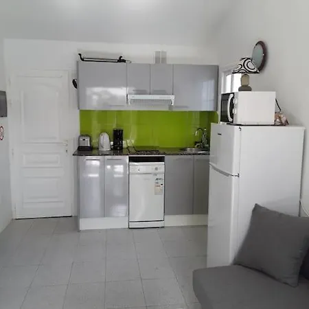 بيت للعطل Tres Beau Bungalow,jardin Tropical, Renovation Ete 2020 *