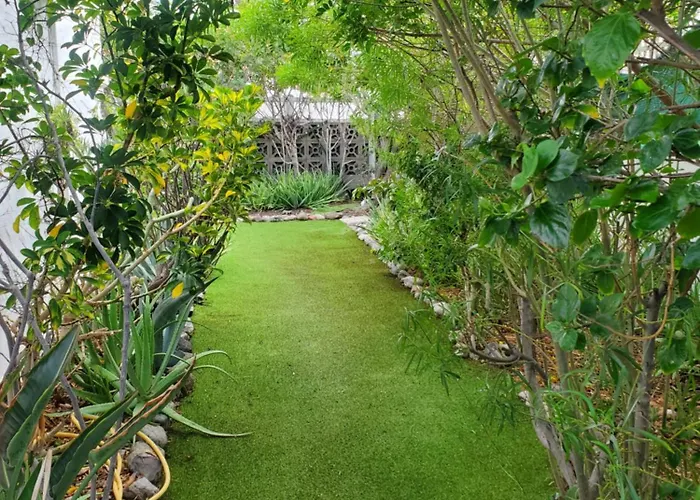 Prázdninový dům Tres Beau Bungalow,jardin Tropical, Renovation Ete 2020